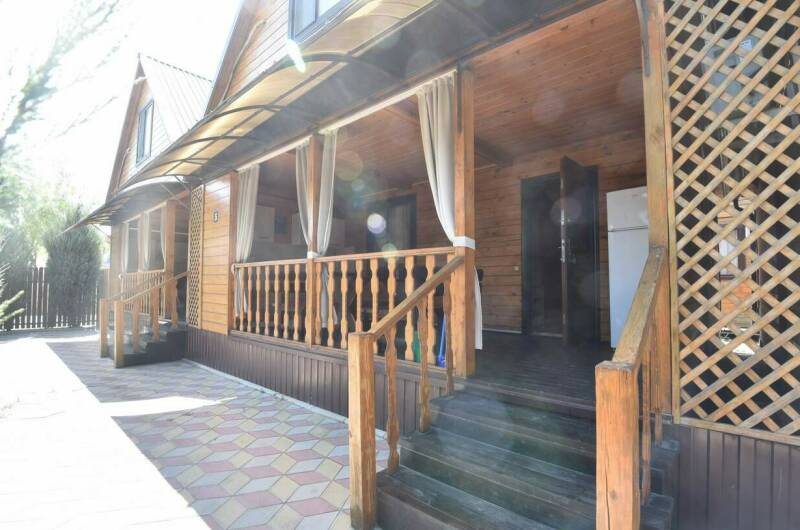 Дом с видом на бассейн и детскую площадку (2 спал)