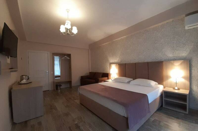 «Полулюкс» трехместный