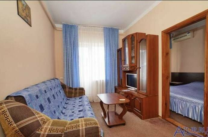 Двухкомнатный номер с балконом