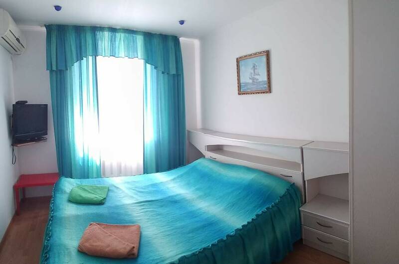 Стандарт без балкона (вид во двор)