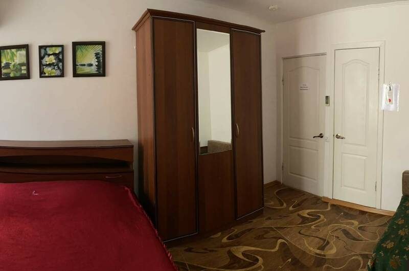 Стандарт без балкона (вид во двор)