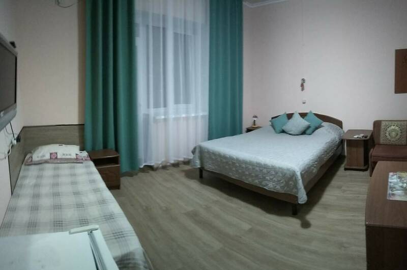 Трёхместный «Стандарт» вид на горы