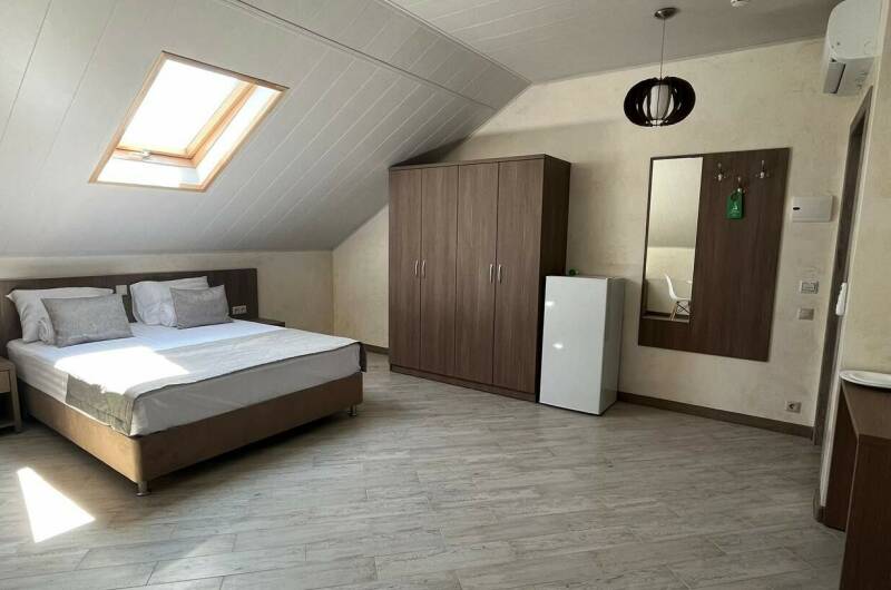 4-местная Мансарда Family Room