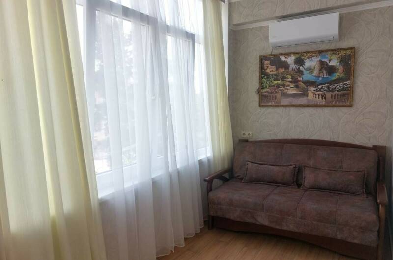 2х комнатный с отдельным входом