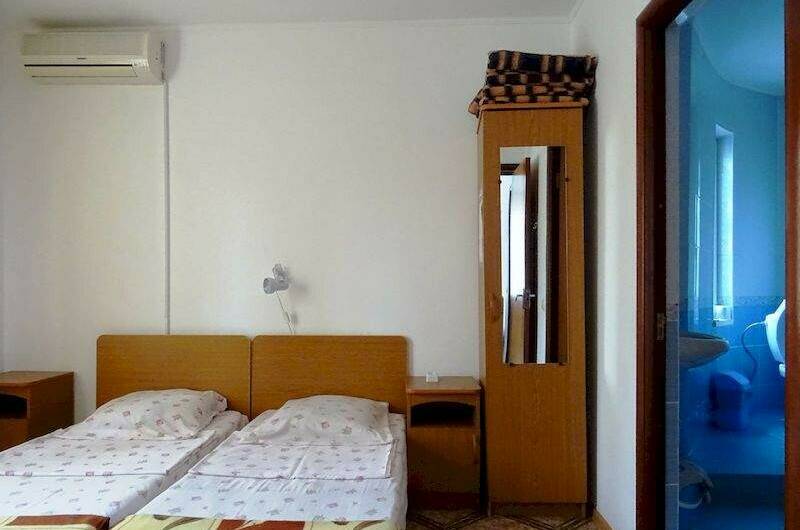 «Стандарт семейный» 4х-местный (2-комнатный)