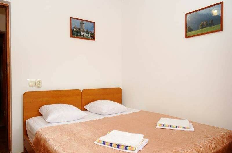 2 комнатный 5ти местный