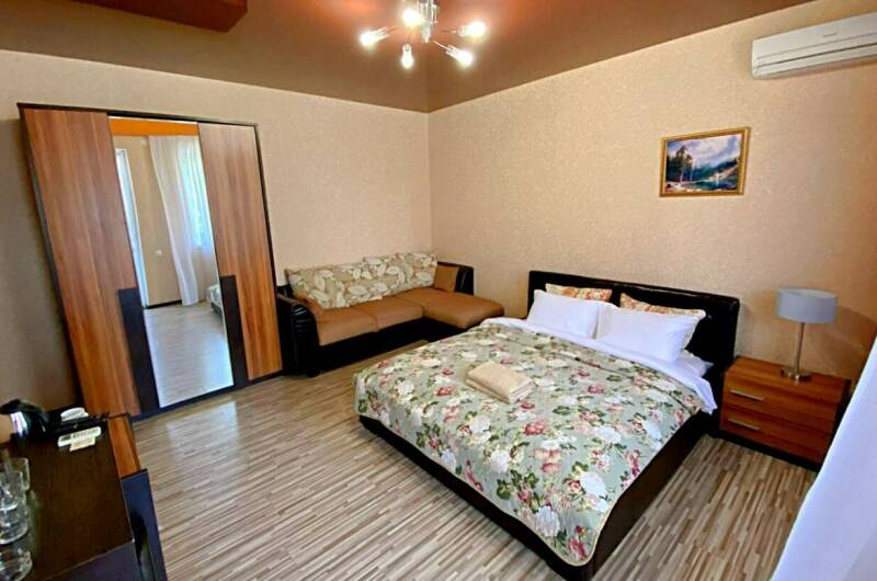 4-х местный «Комфорт» с балконом и видом на горы