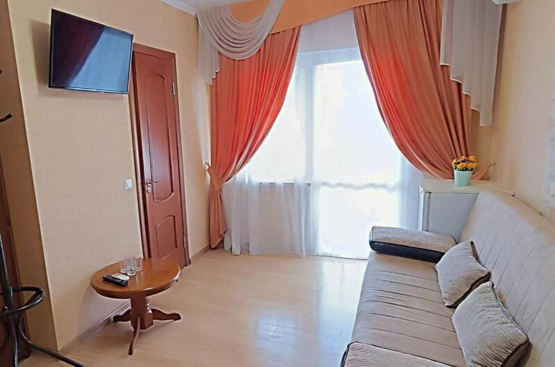 Семейный 2х-комнатный 6-местный с балконом