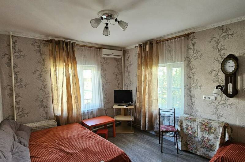 Комната с кухней