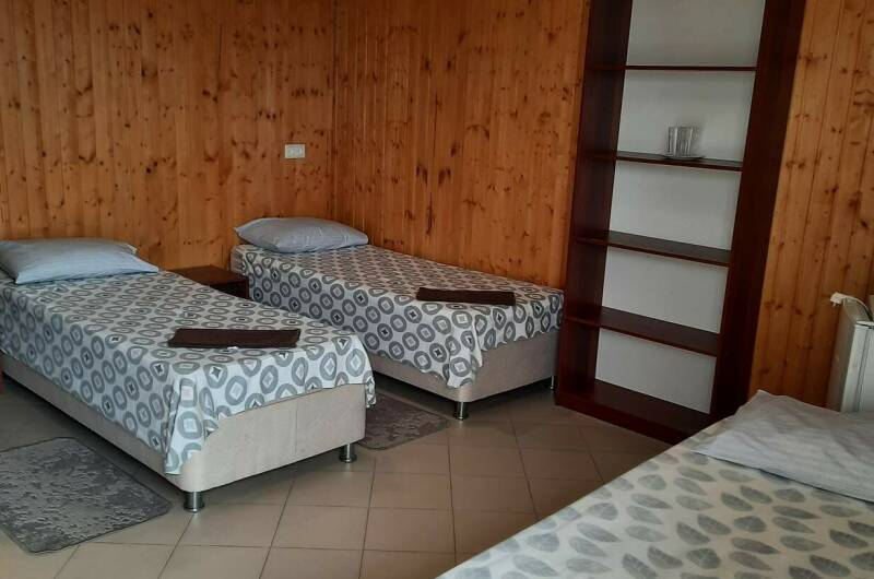 Стандартный трехместный