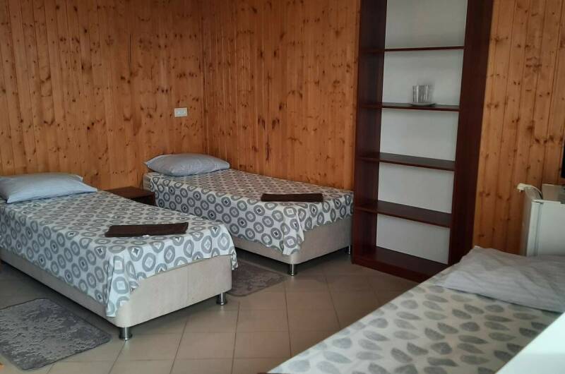 Стандартный трехместный