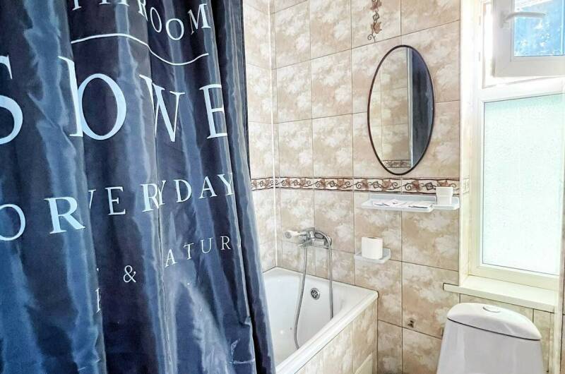 Четырехместный стандарт с балконом