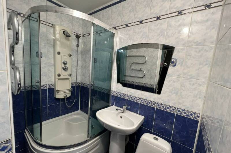 Двухкомнатная квартира студия с кухней