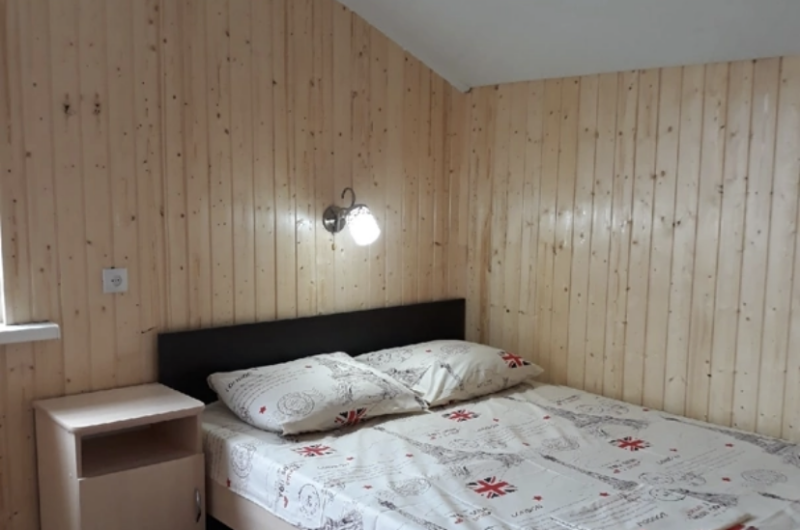 Двухкомнатный с личной кухней