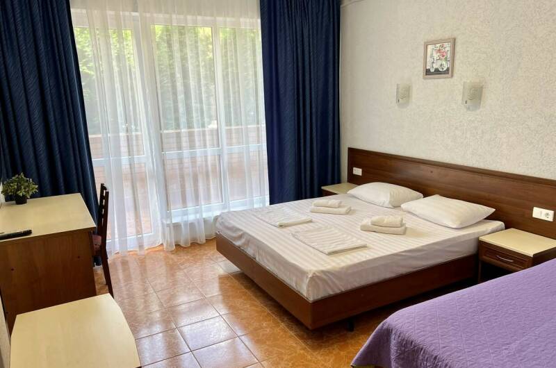 «Студия» с мини-кухней и балконом