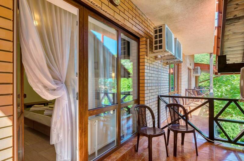 «Стандарт» с балконом