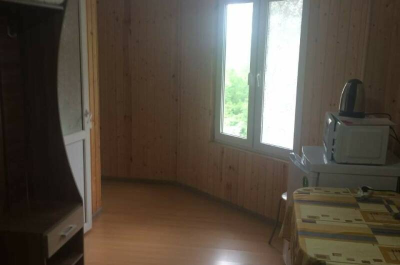 Трёхместный номер «Стандарт» в общем корпусе, 2 эт