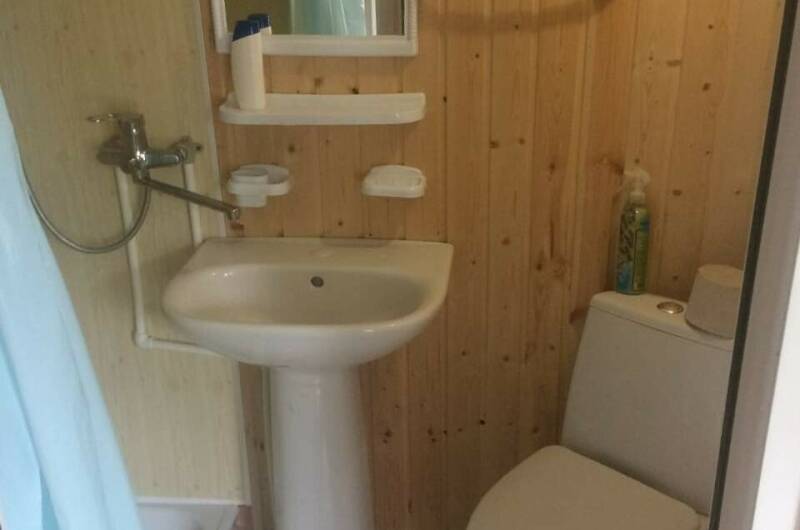 Трёхместный номер «Стандарт» в общем корпусе, 2 эт