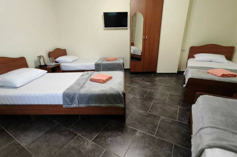 Четырёхместный номер «Эконом»