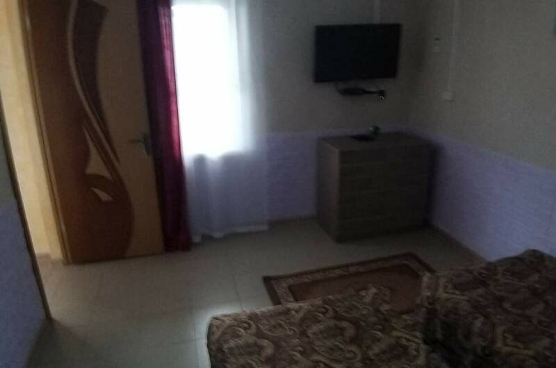 4 местный, 2 комнатный, в отдельно стоящем здании