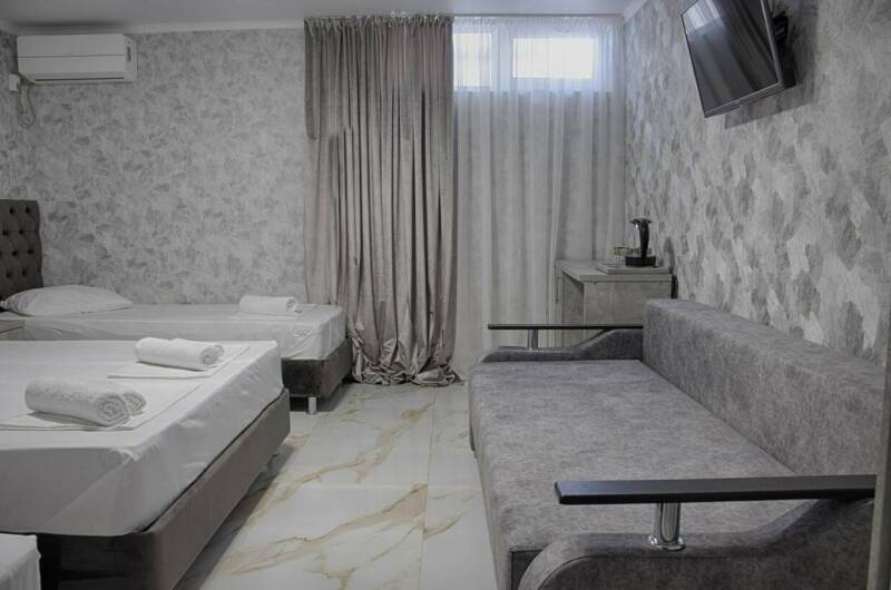 «Стандарт» в цокольном этаже