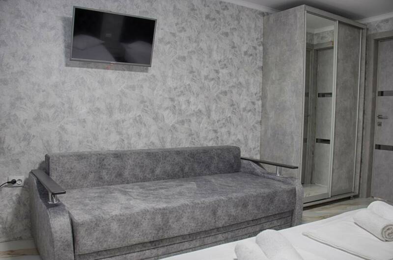 «Стандарт» в цокольном этаже