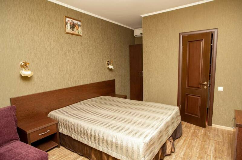 «Стандарт» 2-местный (без вида и балкона)