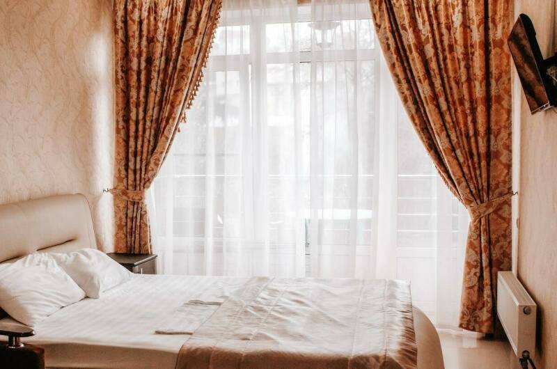 «Люкс» с балконом