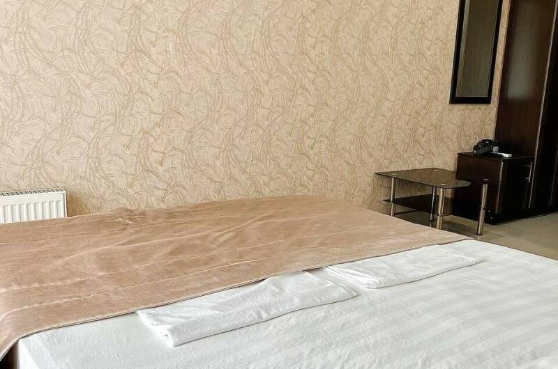 «Люкс» с балконом