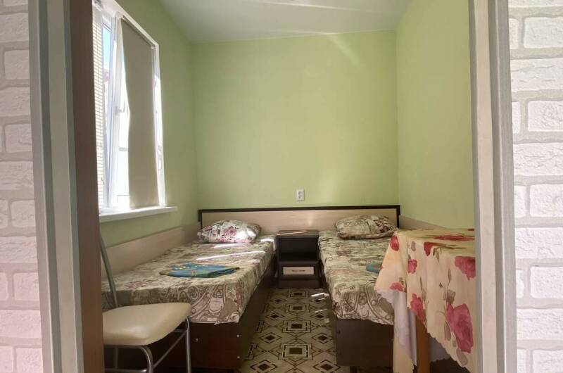 Двухкомнатный с личной кухней