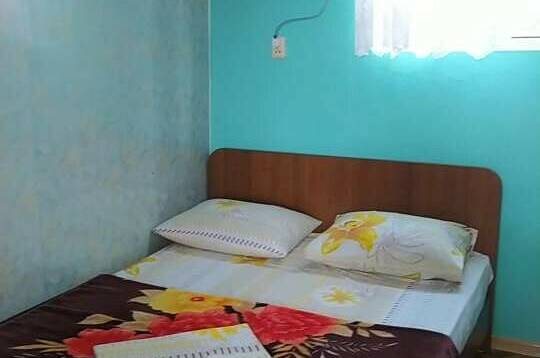 Номер на 2 этаже на 2−4 человека с балконом