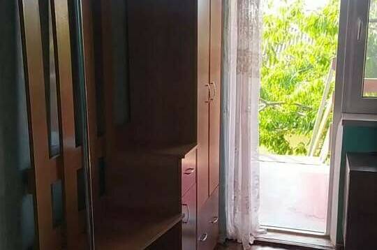 Номер на 2 этаже на 2−4 человека с балконом