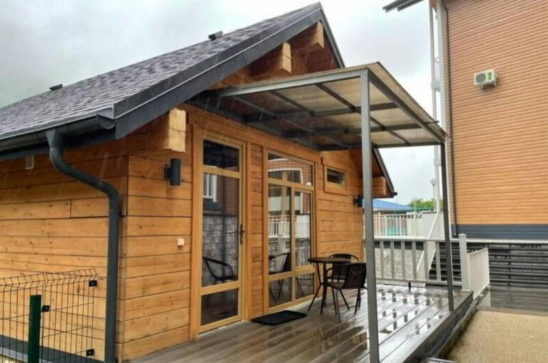 Коттедж из сибирского кедра четырёхместный