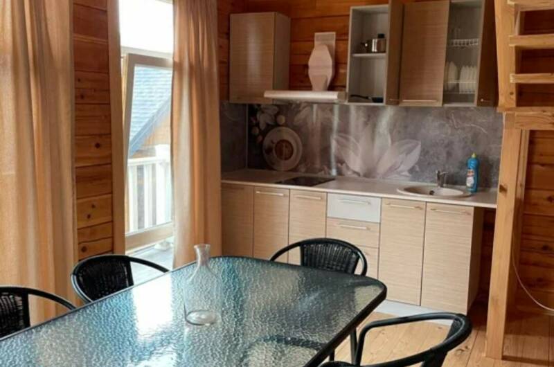 Коттедж из сибирского кедра четырёхместный