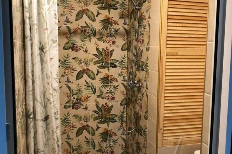 Четырехместный с видом на горы (3-й этаж)