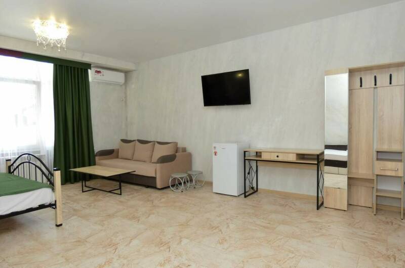 Студия с кухней