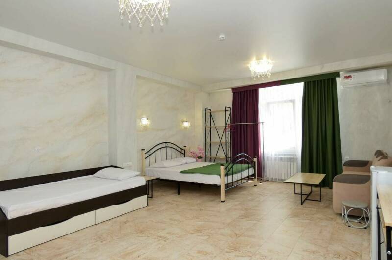 Студия с кухней