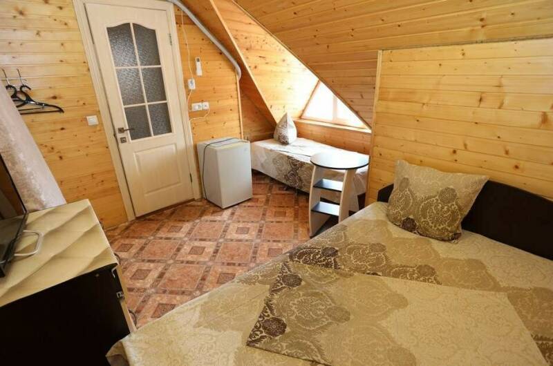 Трехместный «Стандарт» (4-й этаж, № 401 и № 404)