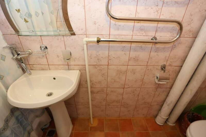 Трехместный «Стандарт» (3-й этаж, № 303)