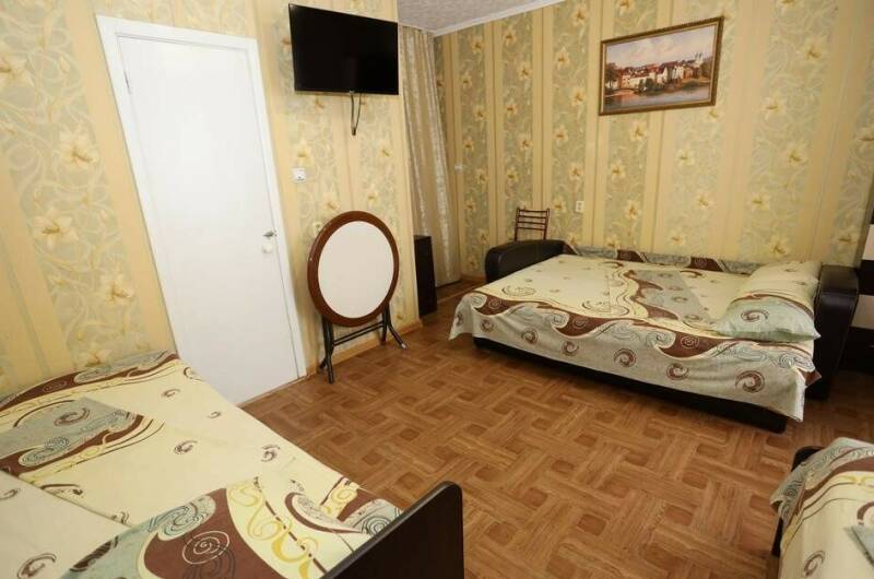 Четырехместный «Стандарт» (3-й этаж, № 305)