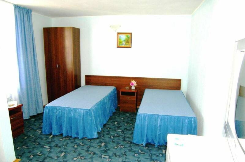 Трёхместный «Стандарт» 1, 2 этаж