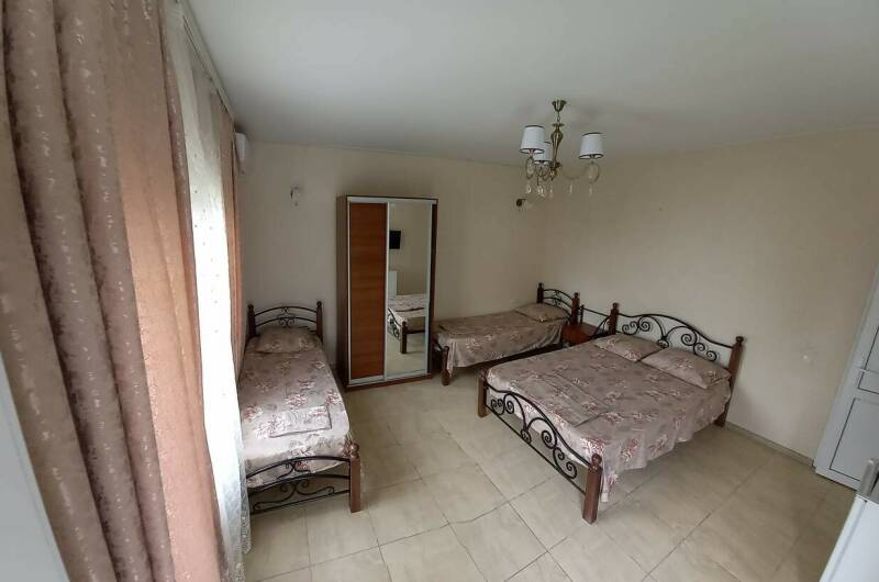 Четырехместный c балконом «Стандарт+»