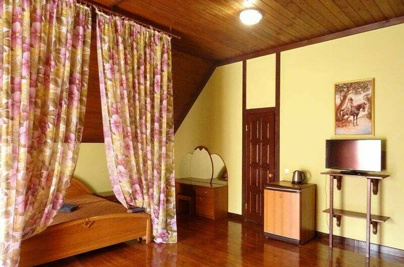 4-х местный 2-х комнатный «Люкс»