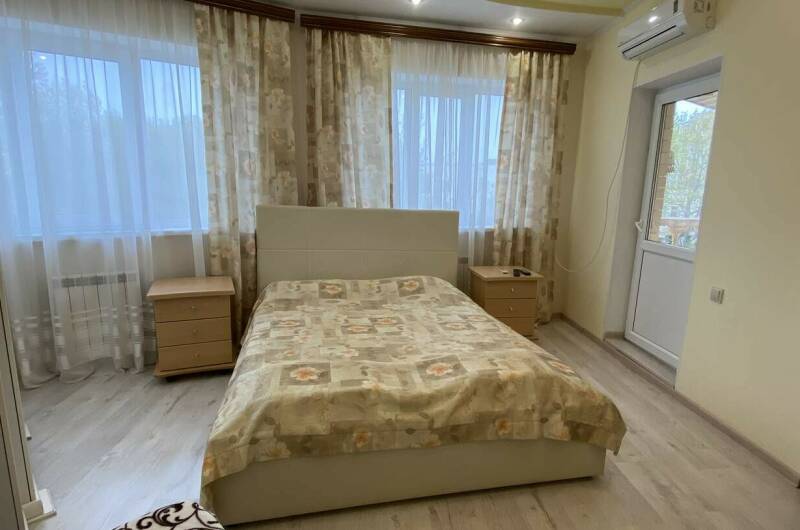 4 местный номер с удобствами с видом на море