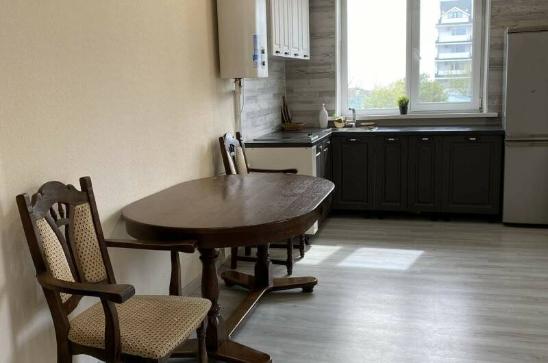 3 местный номер с удобствами с балконом