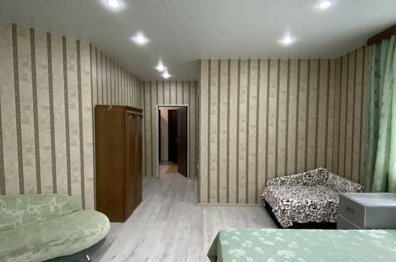 4 местный большой просторный номер с удобствами