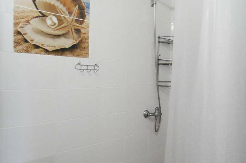 Трехместный «White»