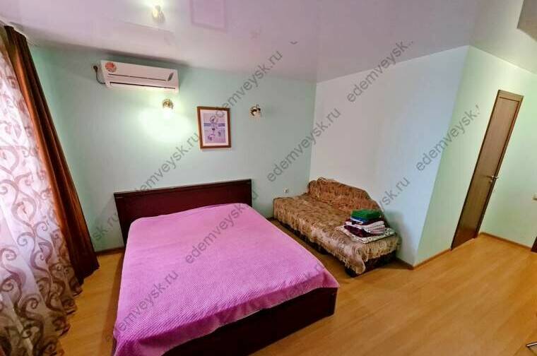 Двухэтажный номер с балконом и видом на море