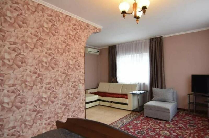 Четырёхместный номер «Стандарт», вид на сад и море