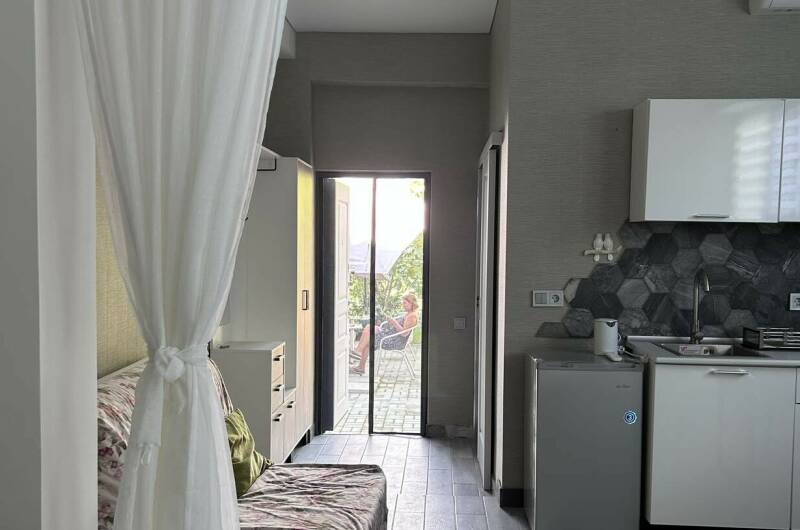 Студия с собственной кухней